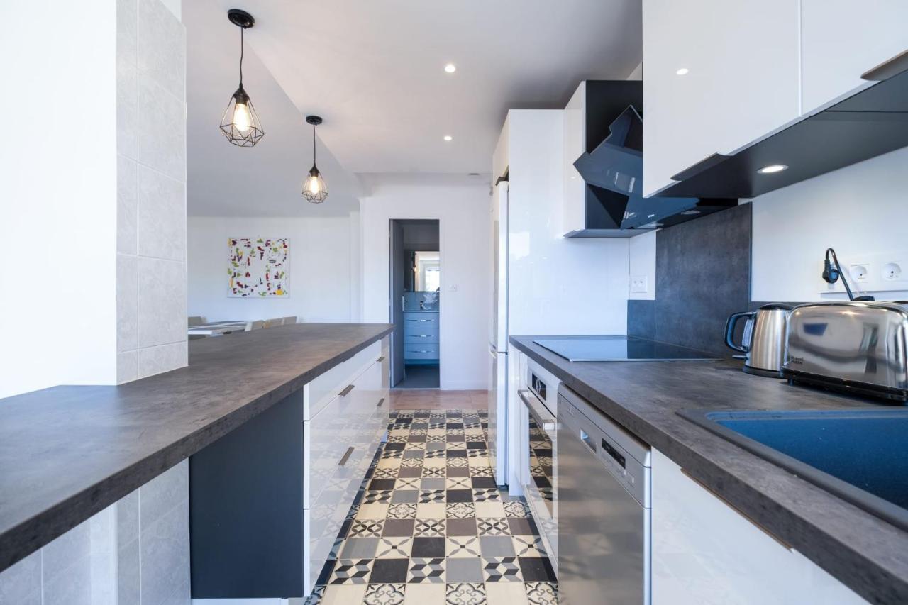 Apartment 2br 100m From Beaches Terrace & Parking