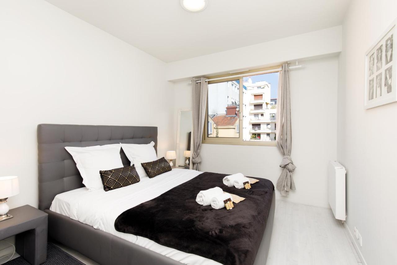 Nomad Yourhosthelper Cannes