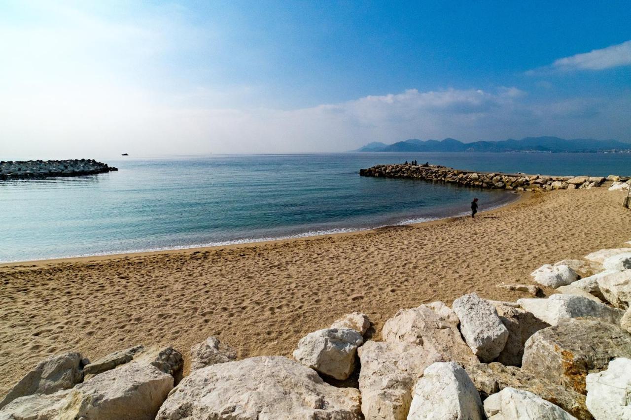 3 Pieces- Vieux Port- Terrasse - Parking Possible * Cannes