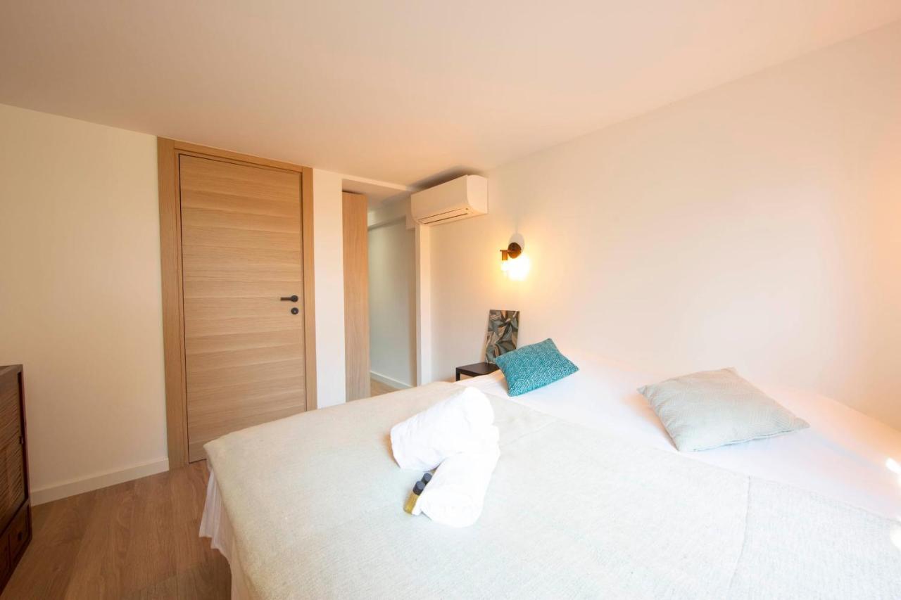 Atypical Tiny House Of 40m2 Looking Over A Garden In The Center Of *