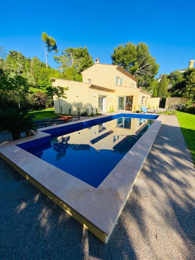 Luxury In With Swimming Pool & Sea View Villa