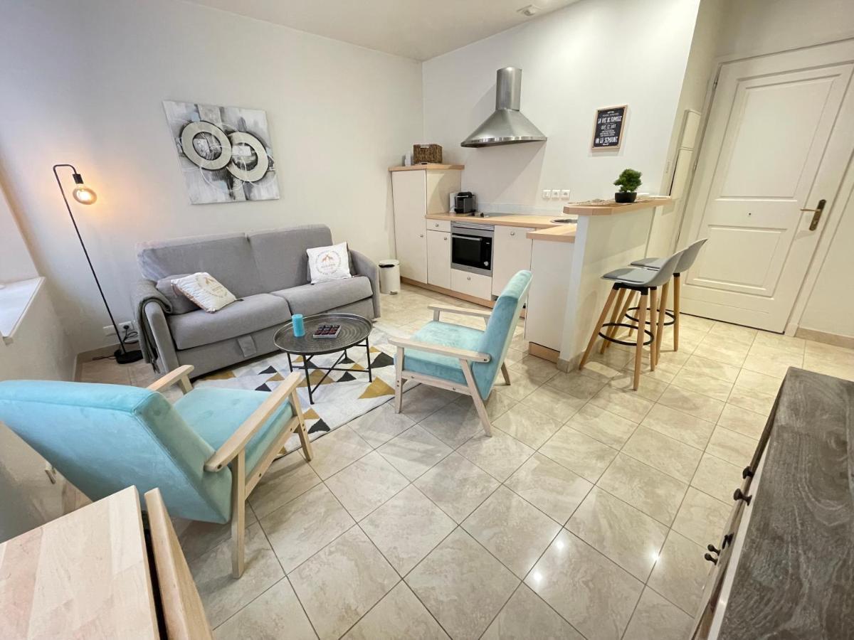 La Fontaine Apartment *