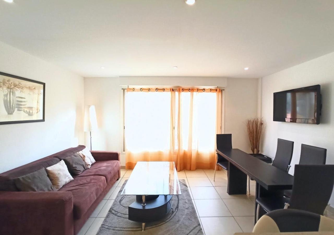Viva Riviera 2 Bedrooms 2 Bathrooms Rue Florian Apartment