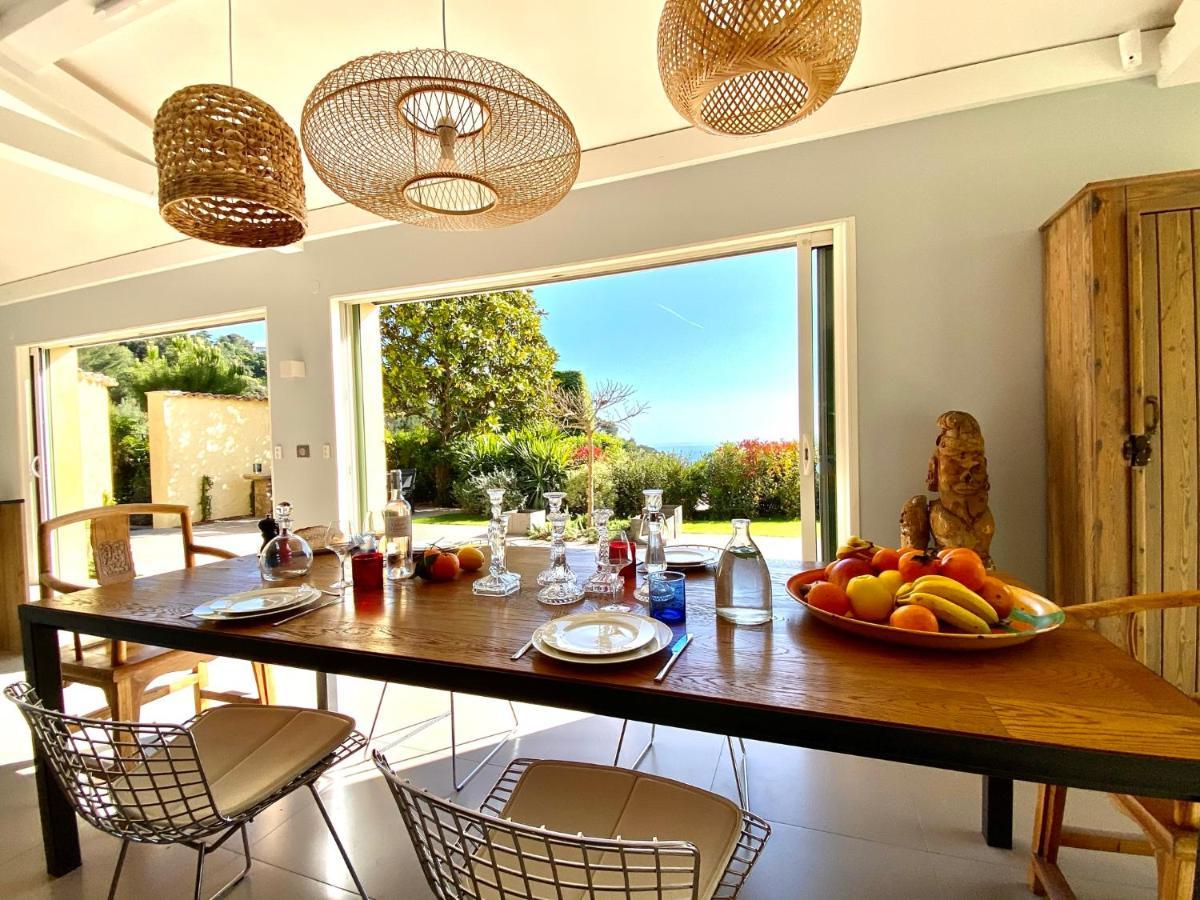 Luxury In With Swimming Pool & Sea View Villa *