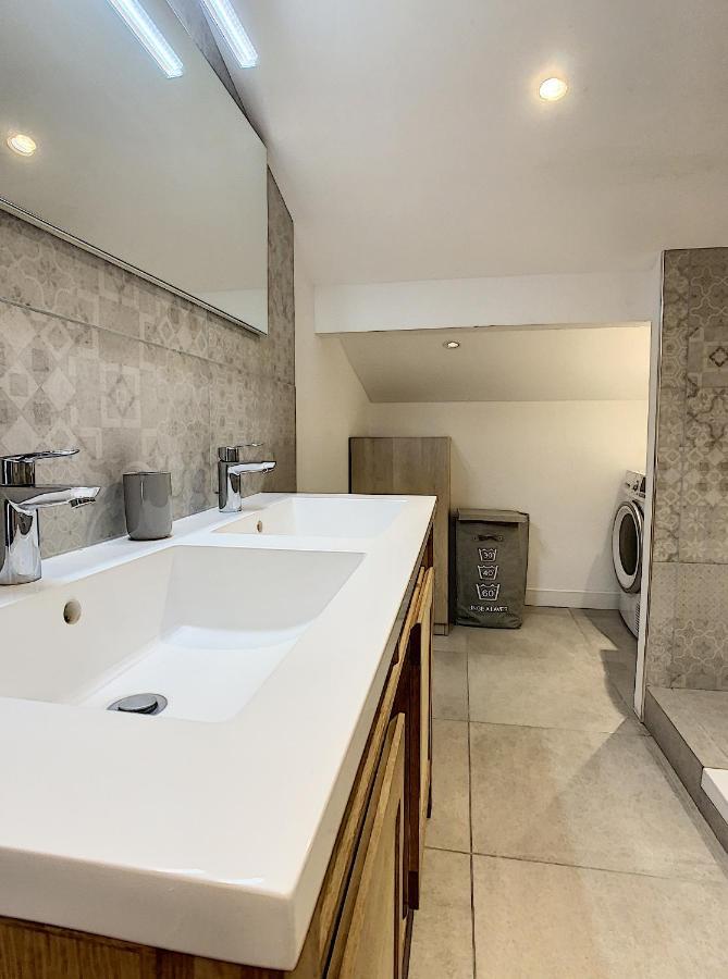 Duplex 6 A 7 Personnes, 100 M Des Plages Du Midi, *