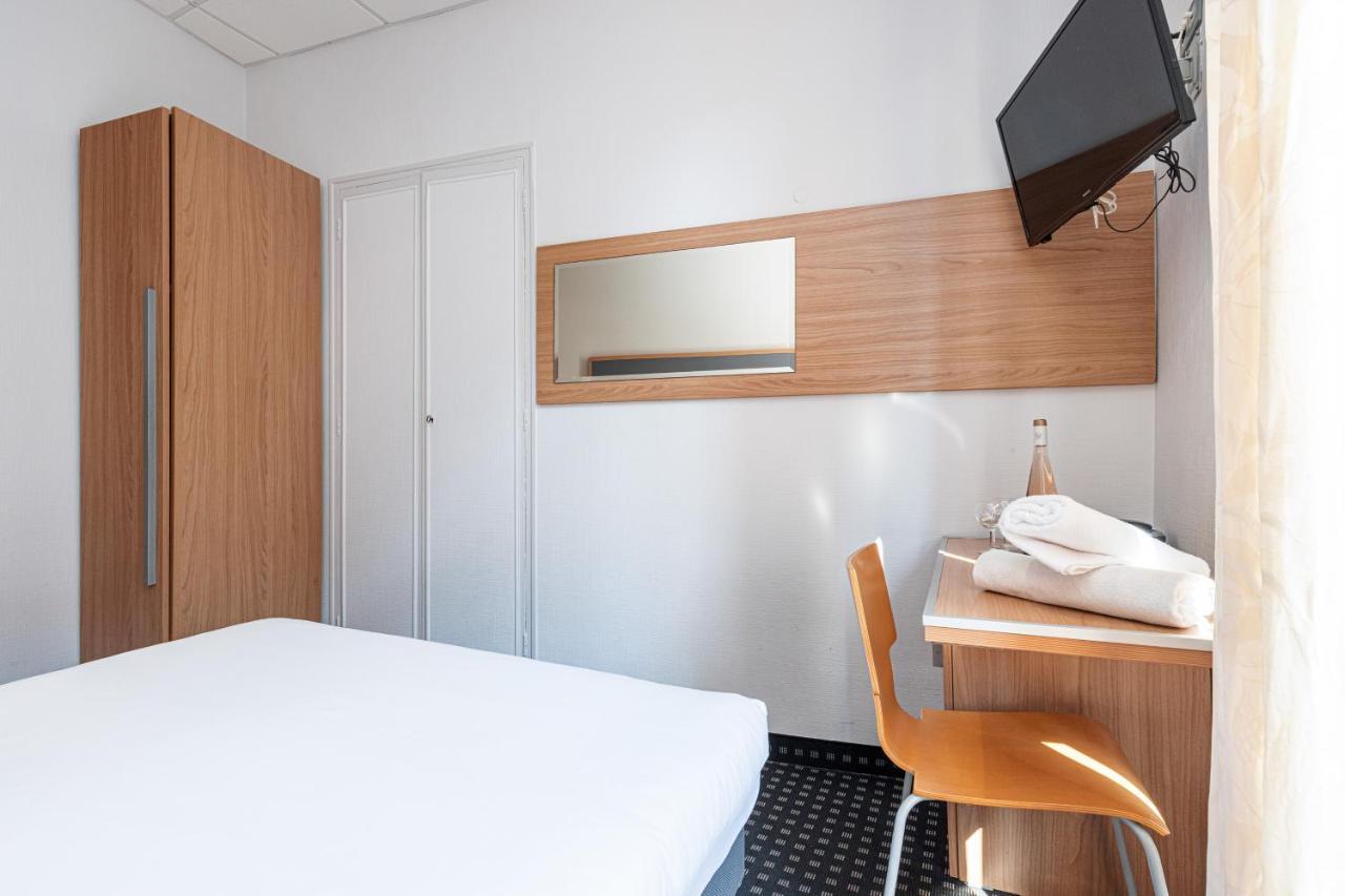 Hotel Modern Waikiki Cannes