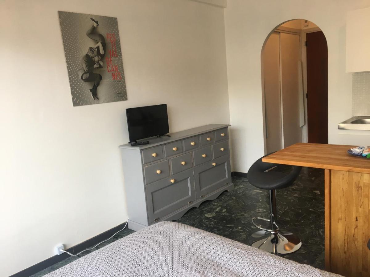 Center Terrace Ac Wifi 200 M From Sea Behind Martinez *