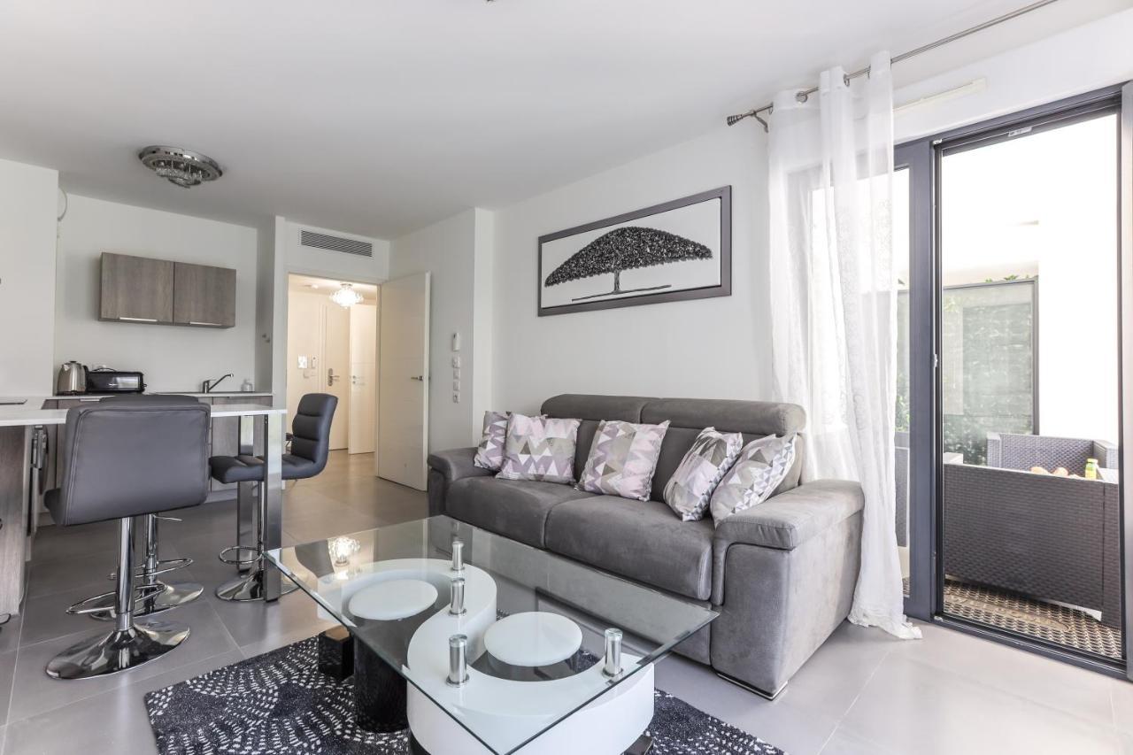 Cannes: Cosy A 2 Pas De La Croisette Apartment Cannes