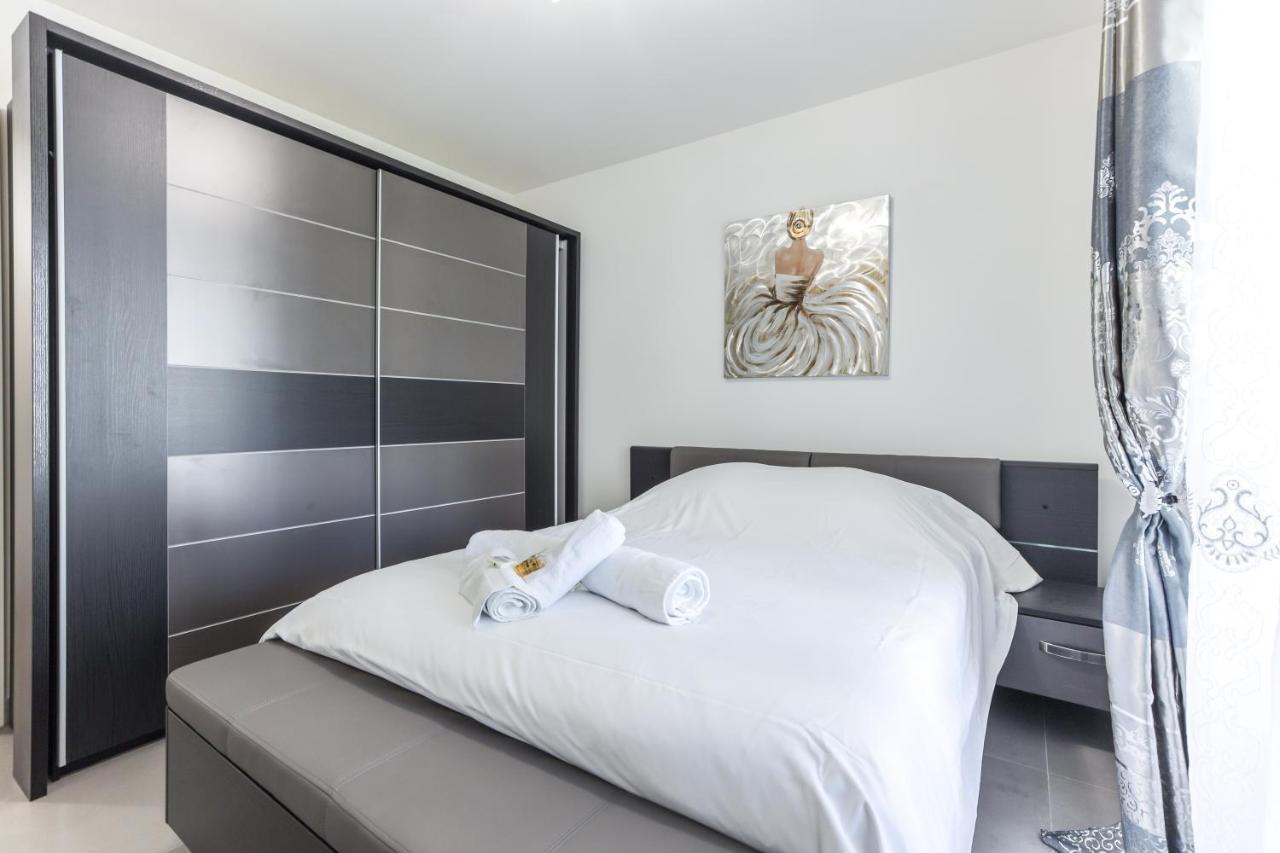 Apartment Cannes: Cosy A 2 Pas De La Croisette Cannes