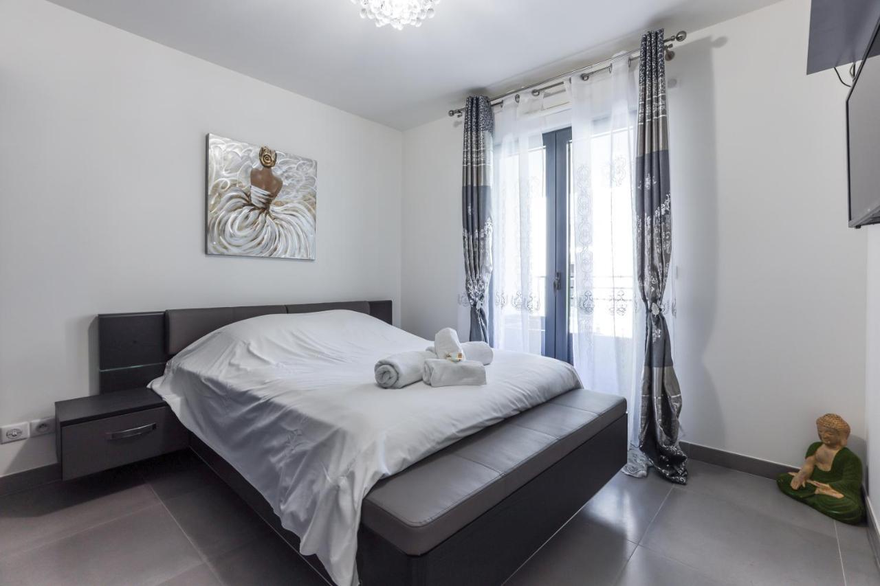Cannes: Cosy A 2 Pas De La Croisette Apartment