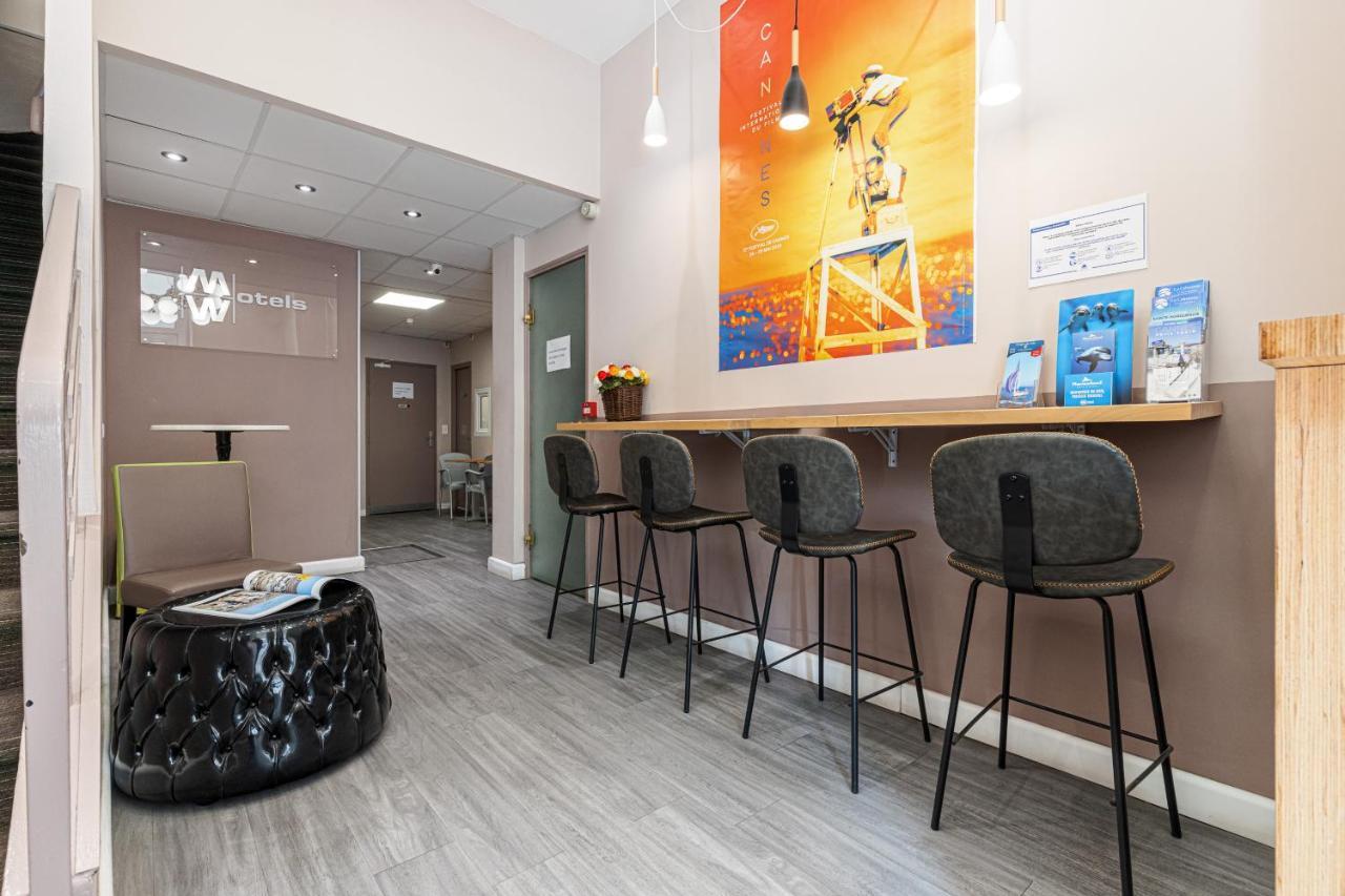 Modern Waikiki Hotel Cannes