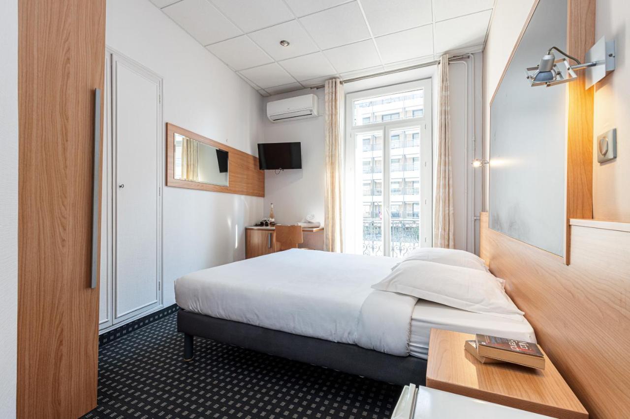 Modern Waikiki Hotel 2*