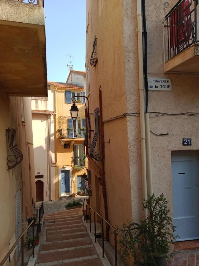 Proche Du Palais Des Festivals Et De La Plage-petits Prix Car Ménage Fait Par Le Voyageur Appartement