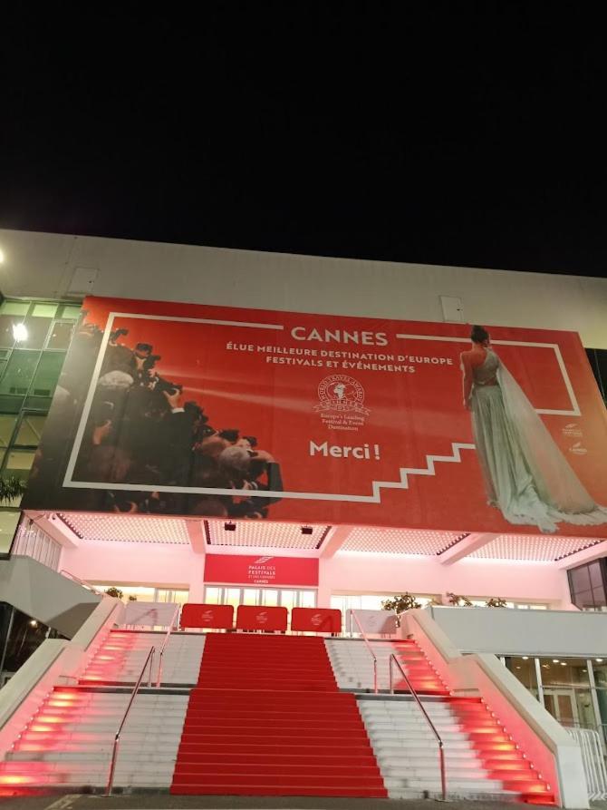 Appartement Proche Du Palais Des Festivals Et De La Plage-petits Prix Car Ménage Fait Par Le Voyageur *