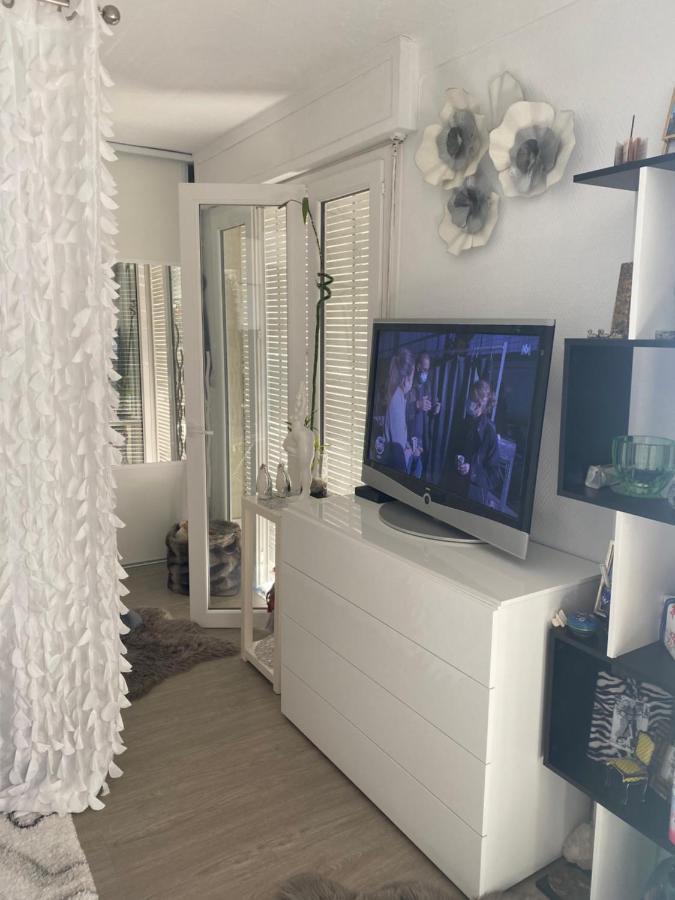 Face Apartment *