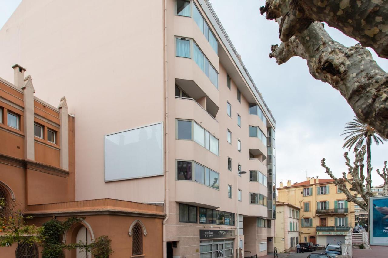 C1 Clemenceau Pool Balcony Bath Ac 2mins Walk To Apartment