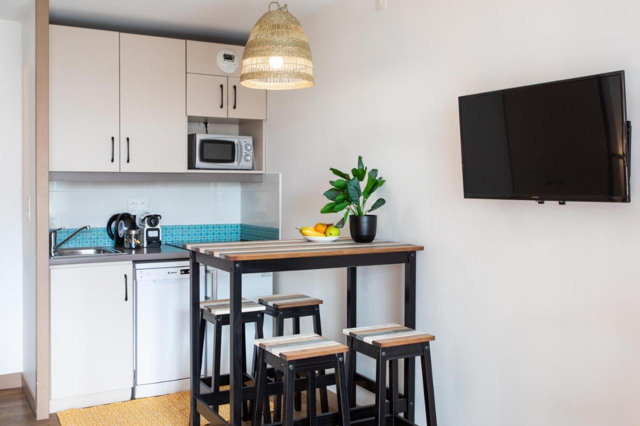 C1 Clemenceau Pool Balcony Bath Ac 2mins Walk To Apartment