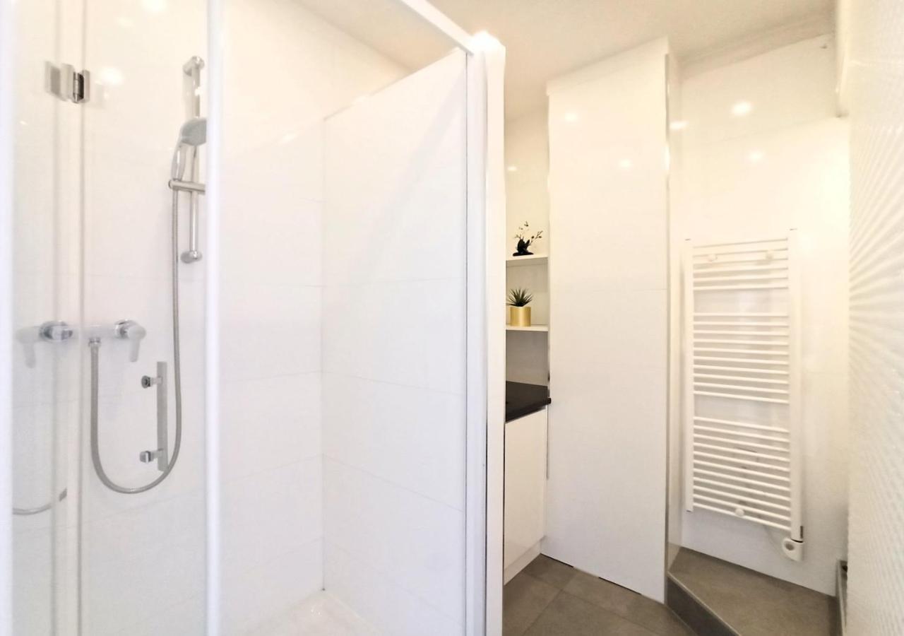 Viva Riviera - 3 Rue Commandant Andre