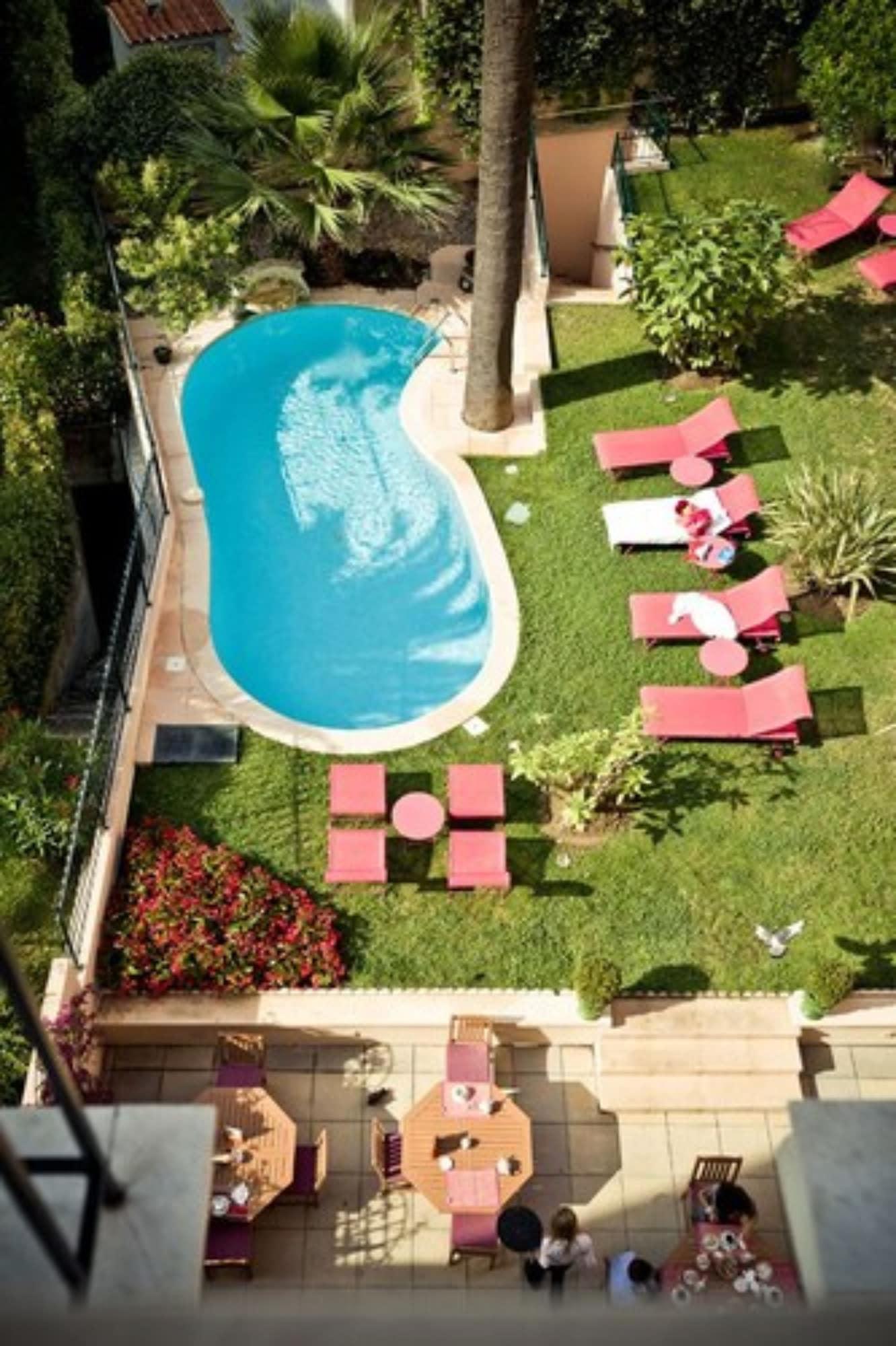 Sun Riviera Hotel