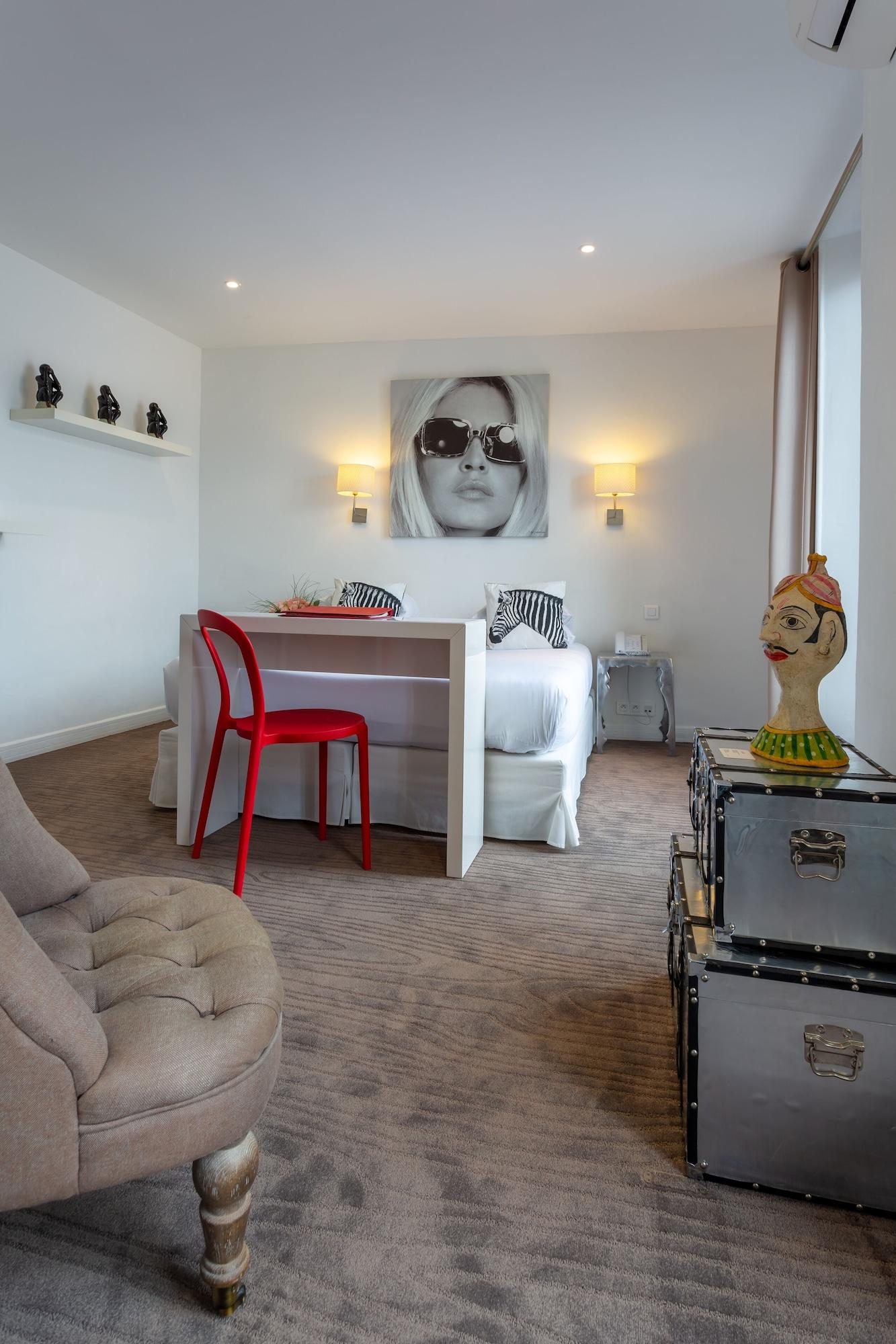 Hotel Colette Centre 4*