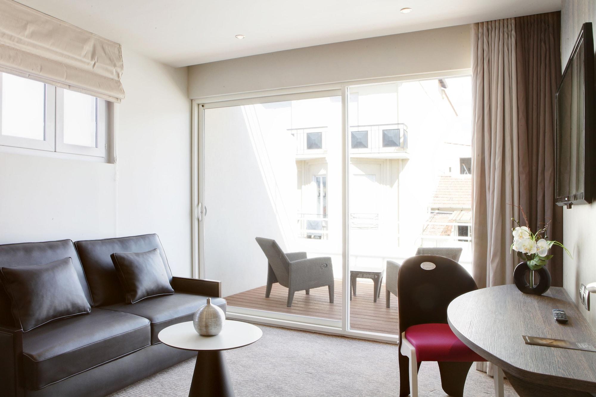 Western Premier Le Patio Des Artistes Wellness Jacuzzi Hotel 4*