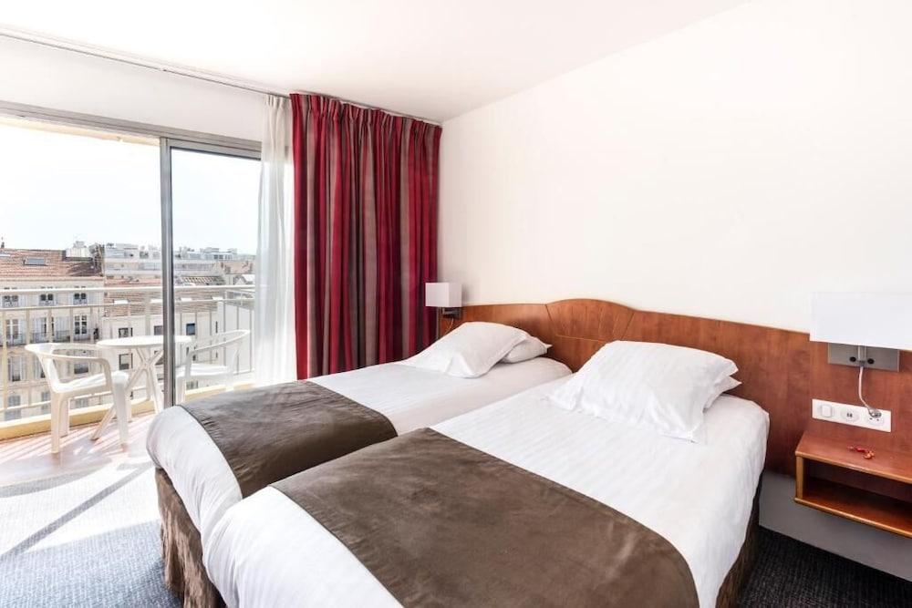 Hotel Abrial