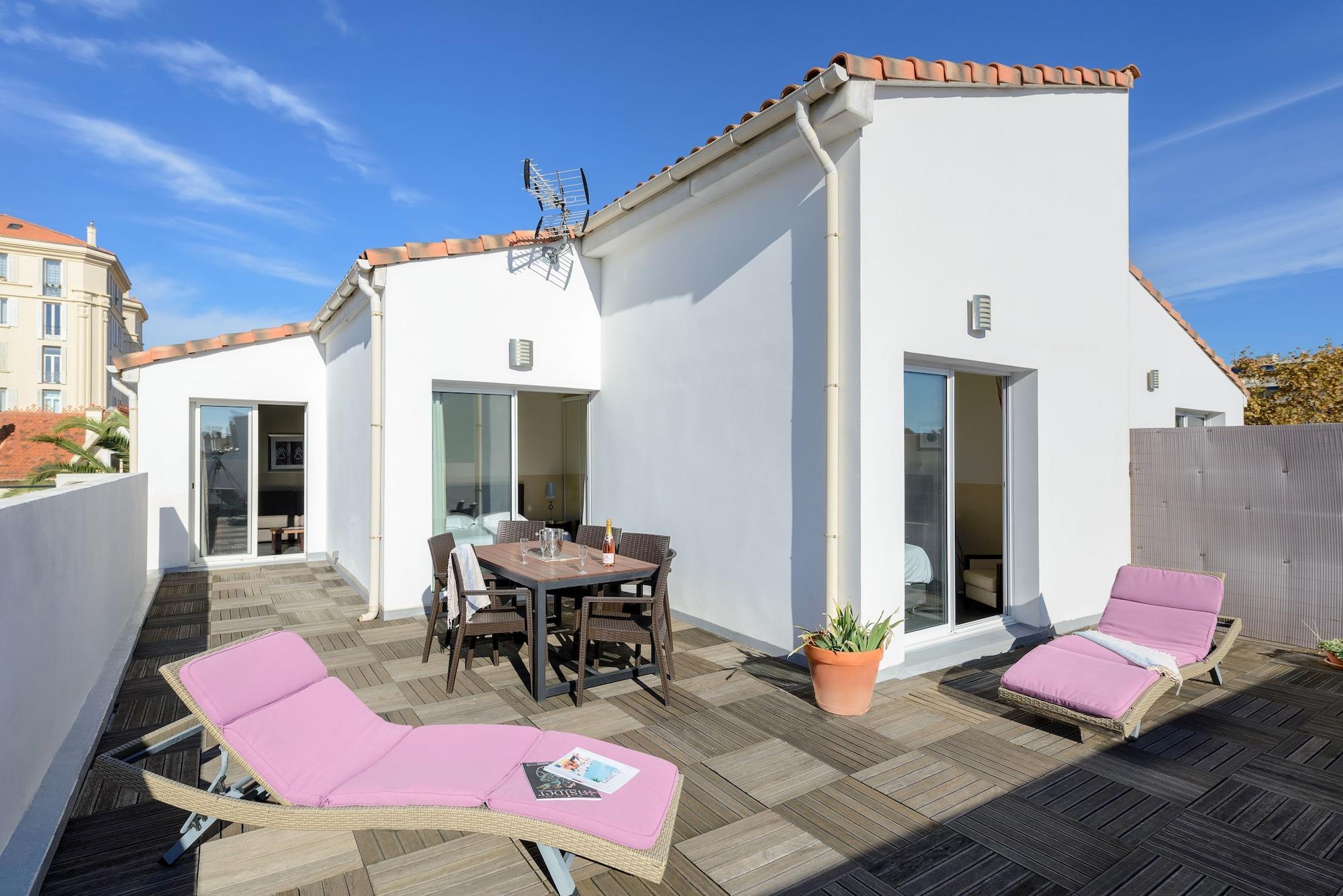 Carnot Yourhosthelper Cannes