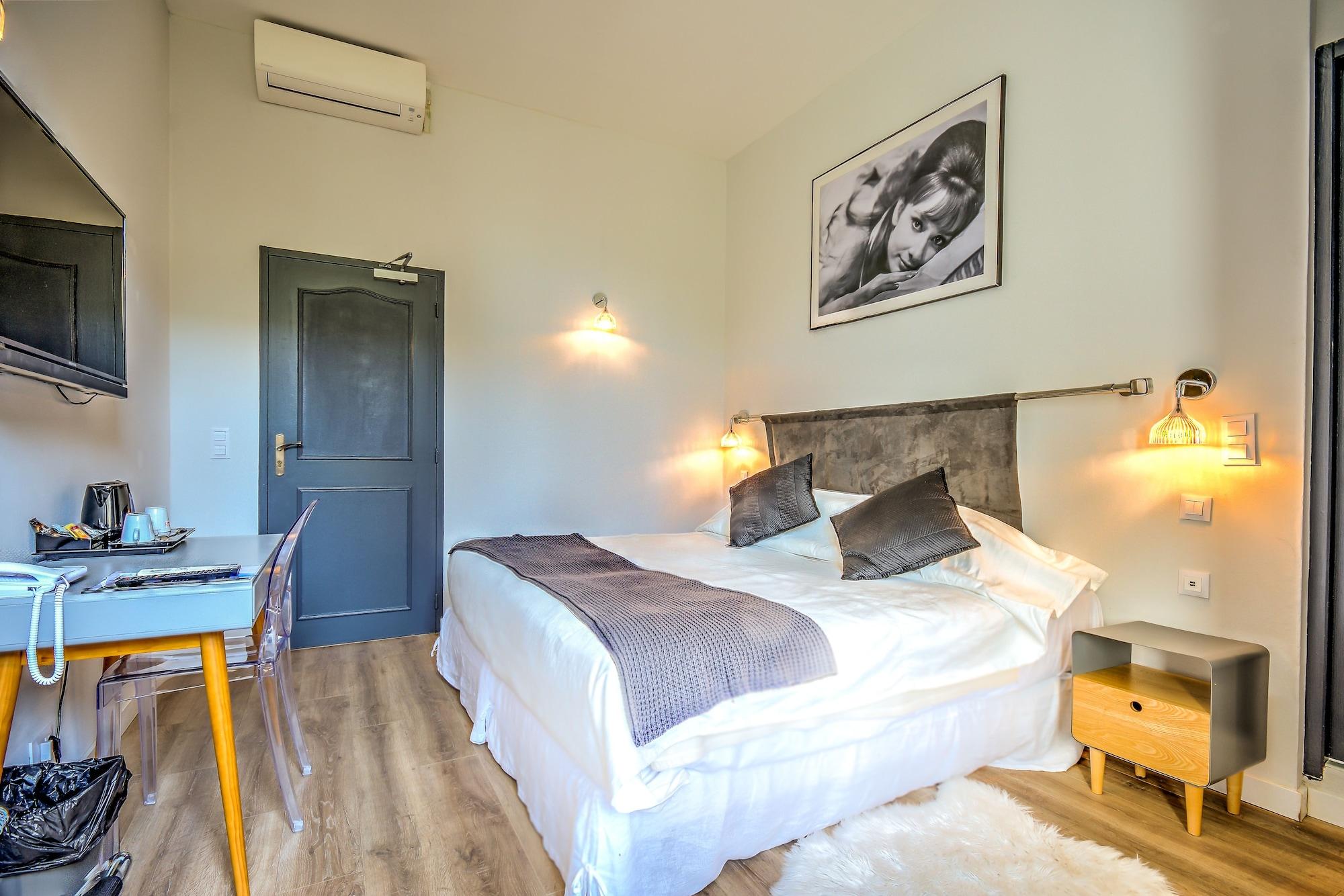 Claudia Centre - Parking 3* Cannes