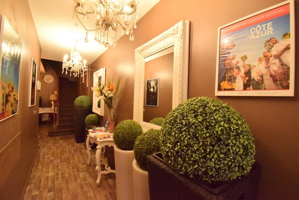 Le Romanesque 3*