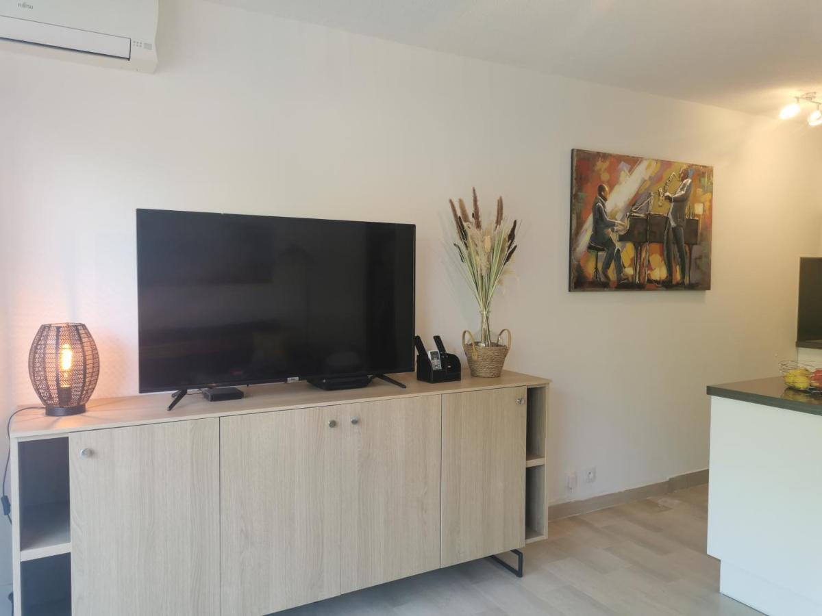 Appartement Terrasse Vue Mer, Proche Croisette Et Suquet, Climatise, Parking *