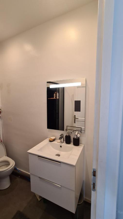Maison De A A 450 Metres De La Croisette *