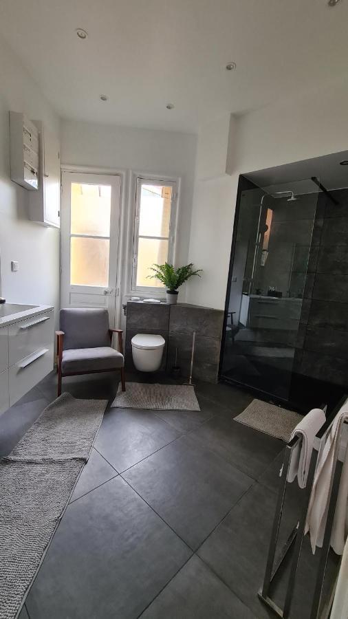 Maison De A A 450 Metres De La Croisette *
