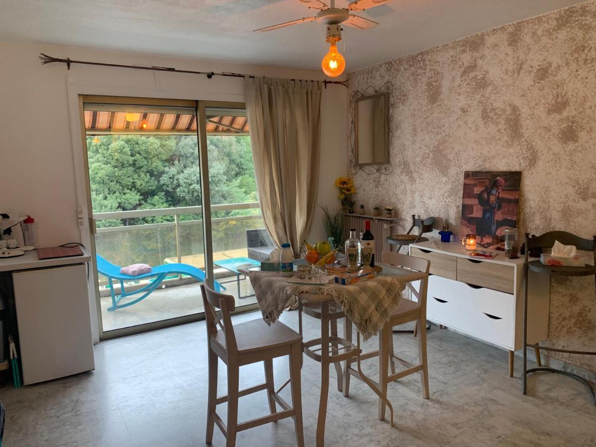 Luxurious In 450m From Sea With Terrace And Air Conditioning And Private Parking