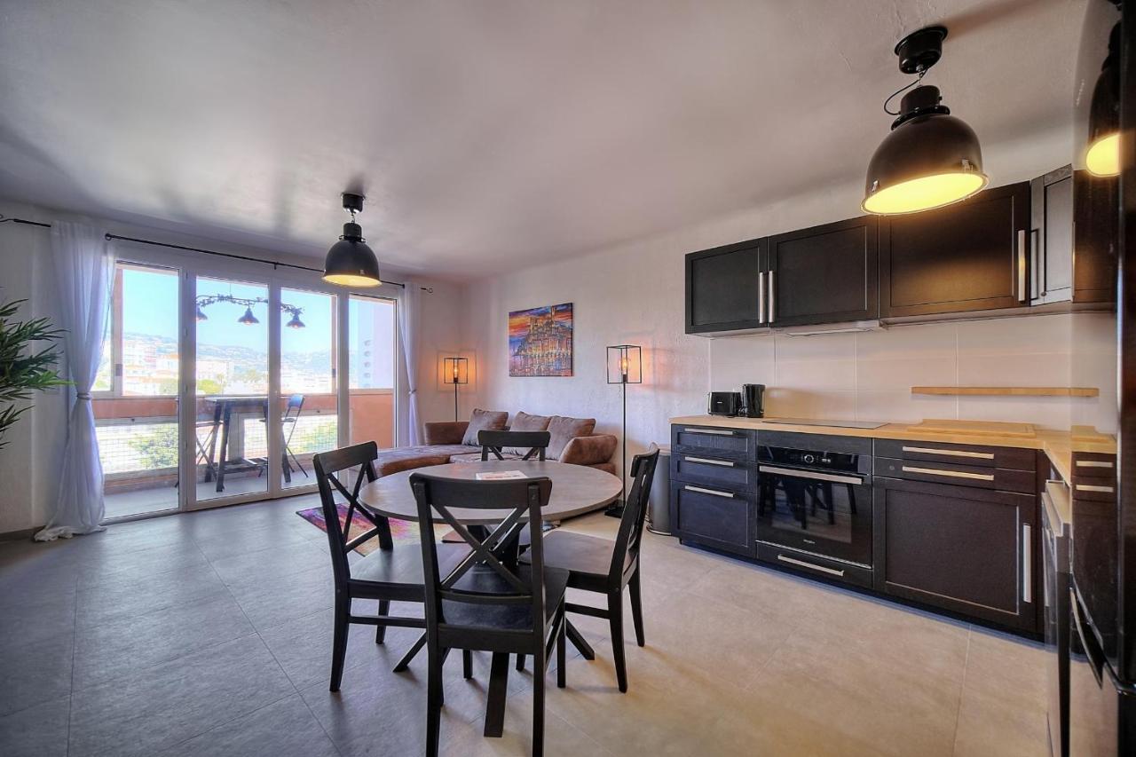 Immogroom - Renovated - Loggia - Clear View - Parking Common - Ac - Wifi Apartamento