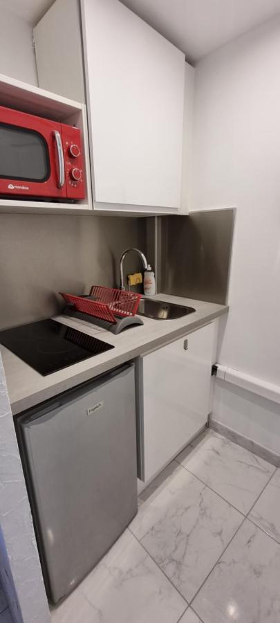 Appartement 4 Dans Le Meme Immeuble *