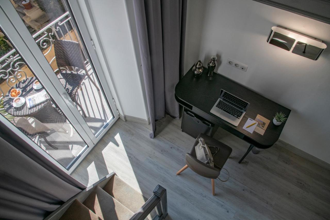 Golden Tulip De Paris Hotel Cannes
