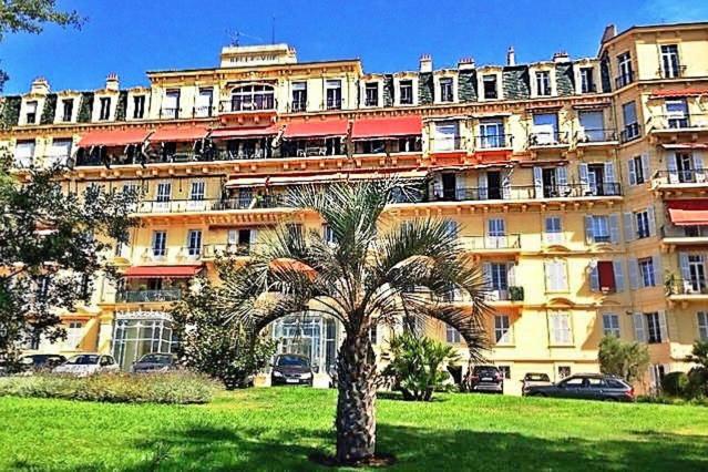 Old Grand Appartement Cannes
