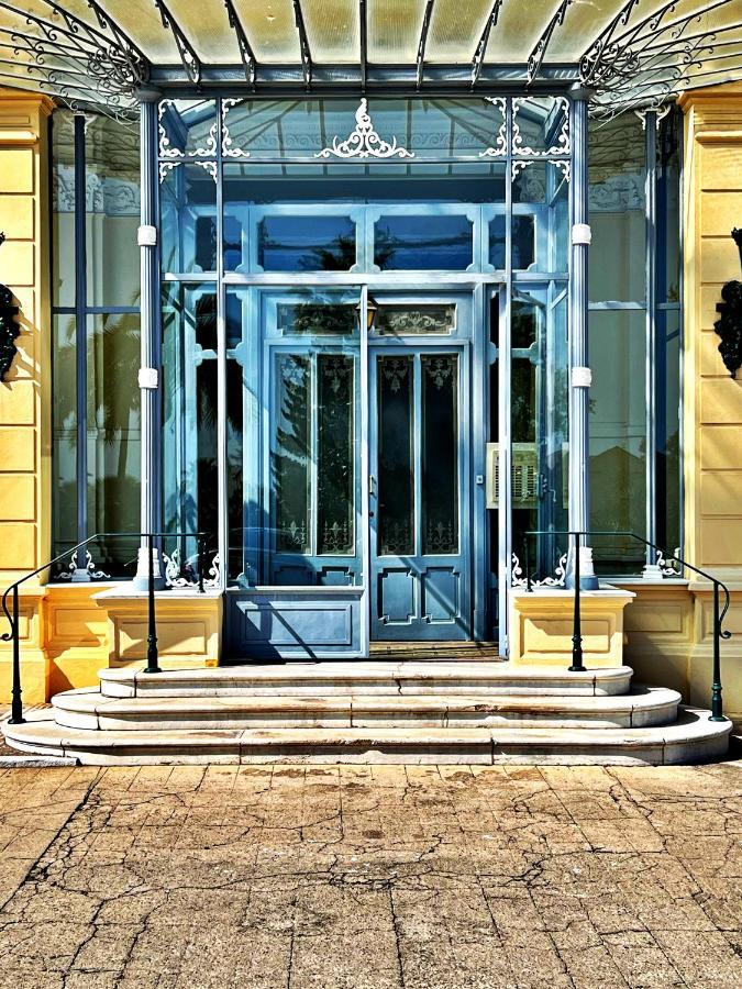 Old Grand Appartement Cannes