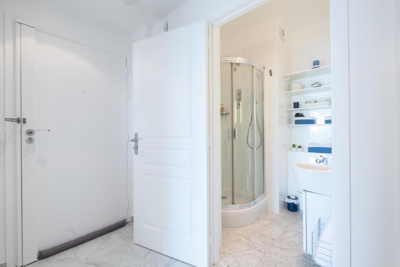Rare! Exquisite 2-bd Facing The Sea Apartment *