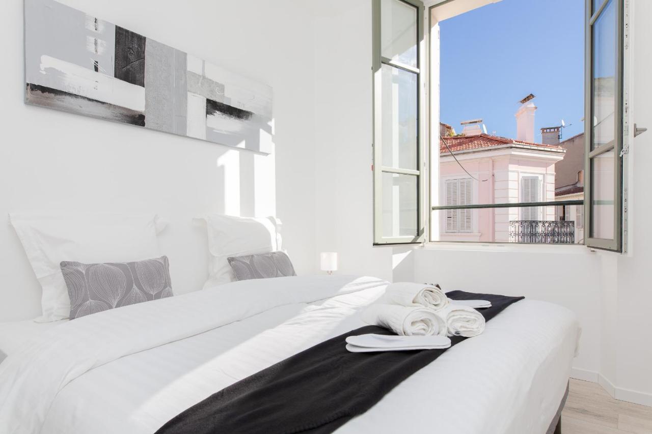 Anzur Yourhosthelper Apartment