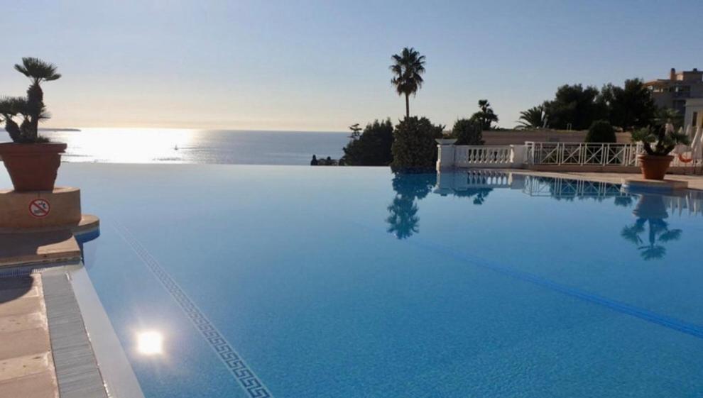 Magnifique 2p Piscine Terrasse Apercu Parking