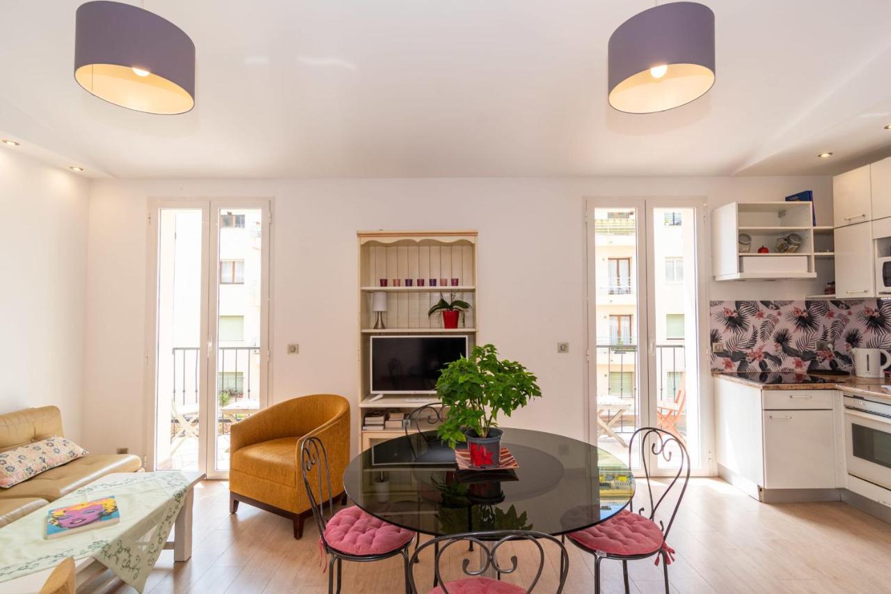 Mezzanine Balcony: Family Haven Apartment Cannes