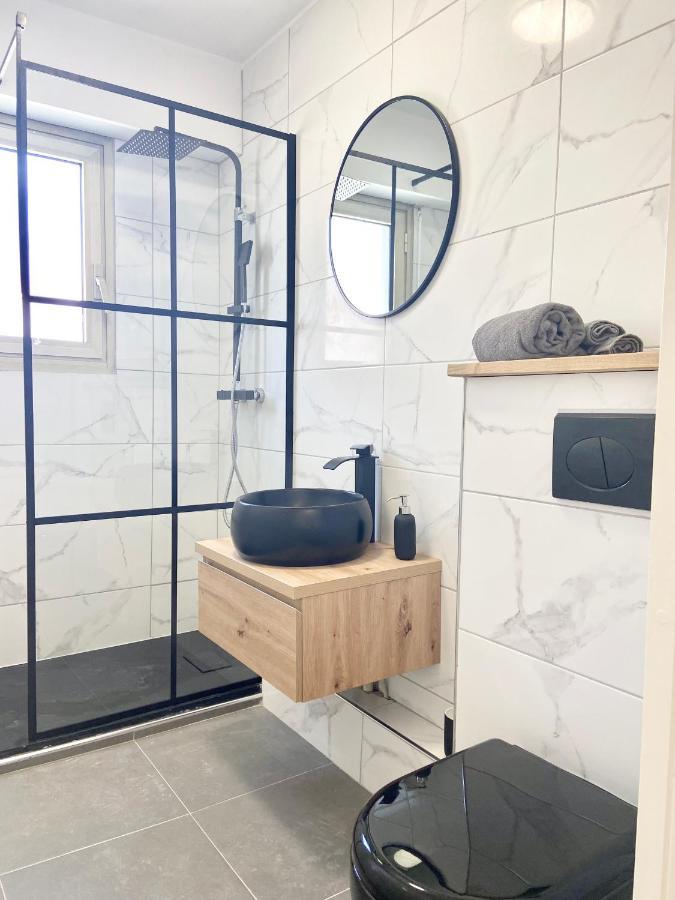 Apartment Excellent Emplacement: Plein Coeur De Ville, Croisette Et Rue D'antibes *