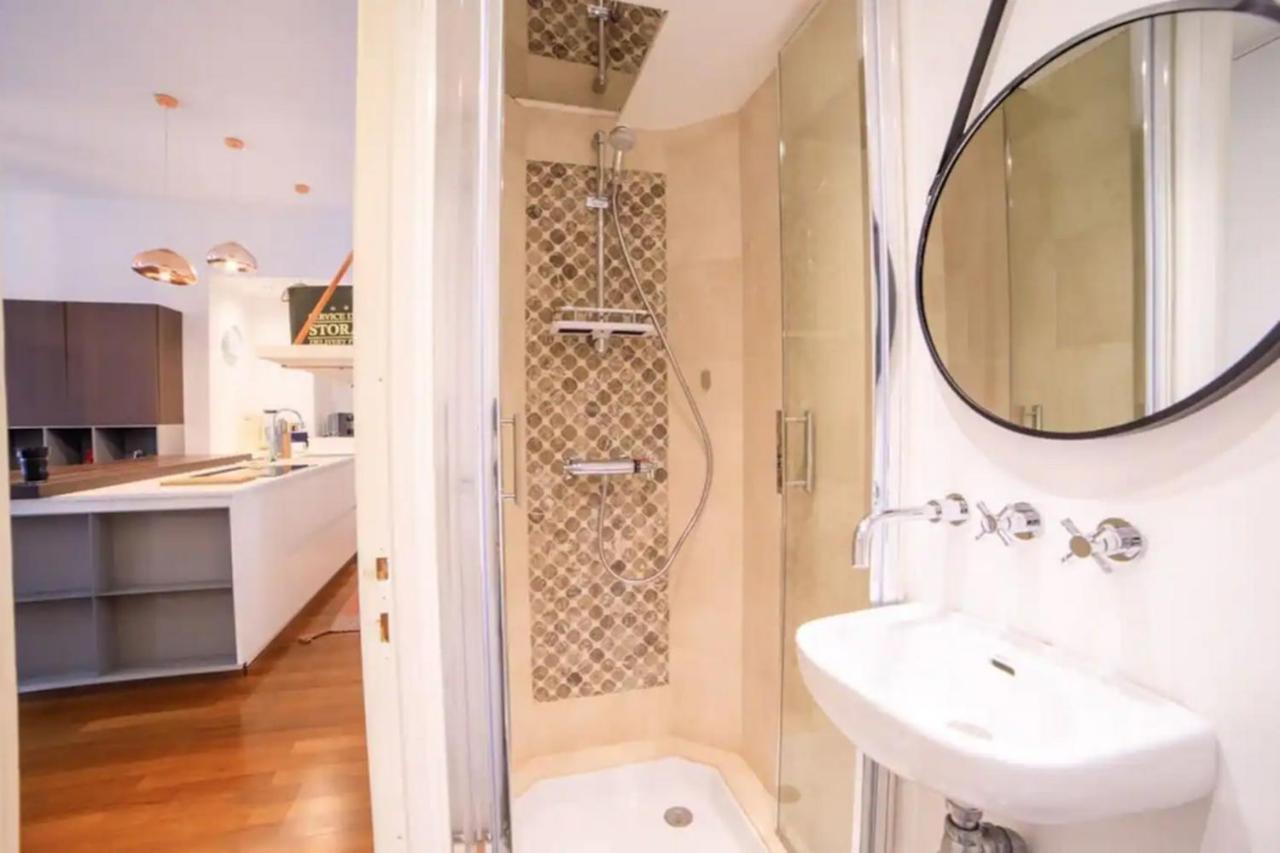 Modern With 3 Bedrooms Balcony Communal Garden And Ac- Benakey Apartment *