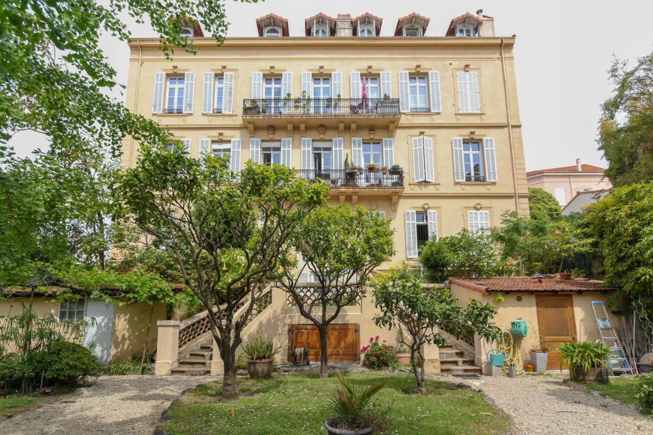 3 Moderne Avec Balcon Jardin Commun Et Clim - Benakey Cannes