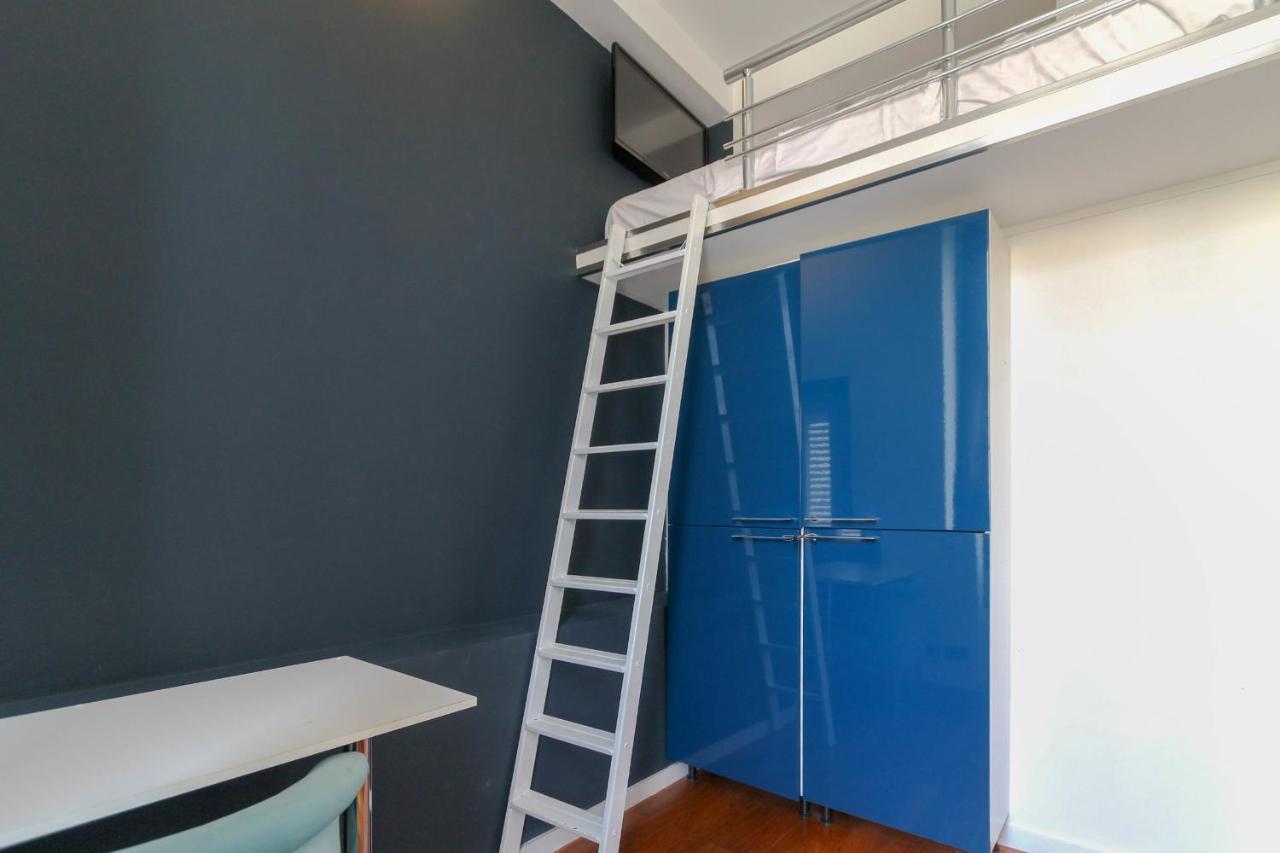 Modern With 3 Bedrooms Balcony Communal Garden And Ac- Benakey