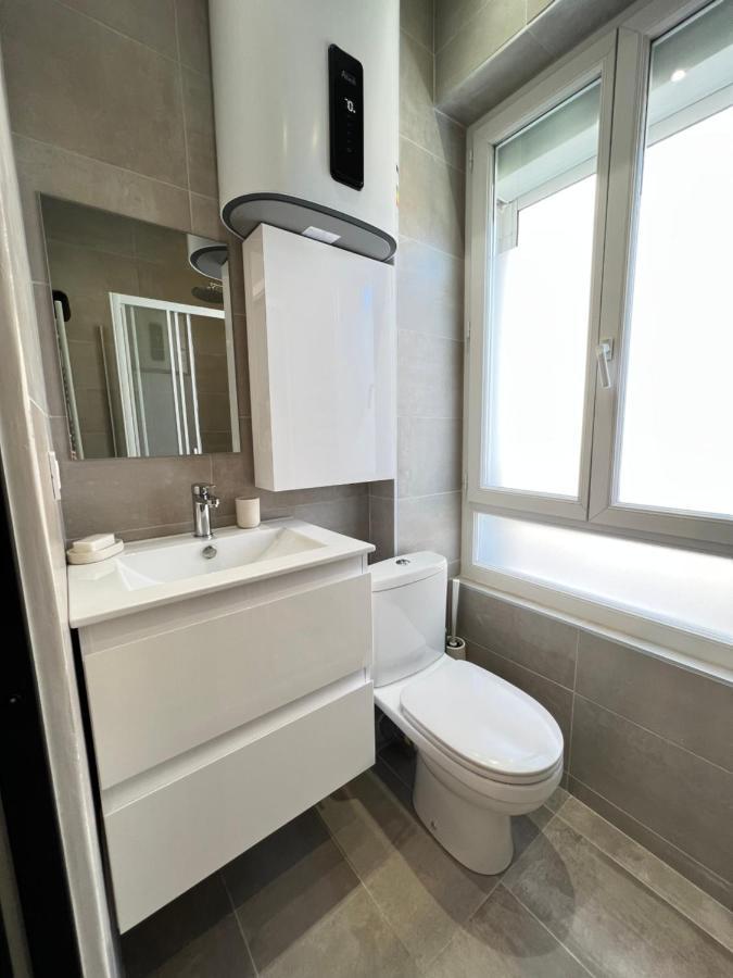 Apartment Loena Centre - Renove 2 Pieces - 4 Personnes - Proche Croisette Palais Festival - Internet Gratuit - Climatisation - Non Fumeur Cannes