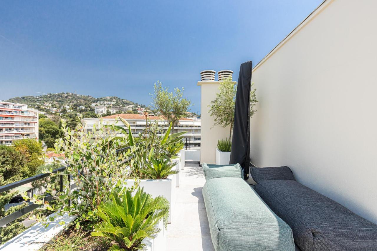 Luxurious Penthouse Rooftop Martinez Croisette Cannes