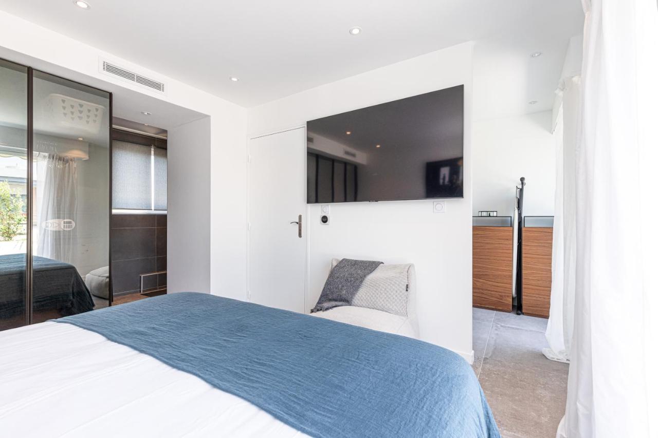 Luxurious Penthouse Rooftop Martinez Croisette Apartment Cannes