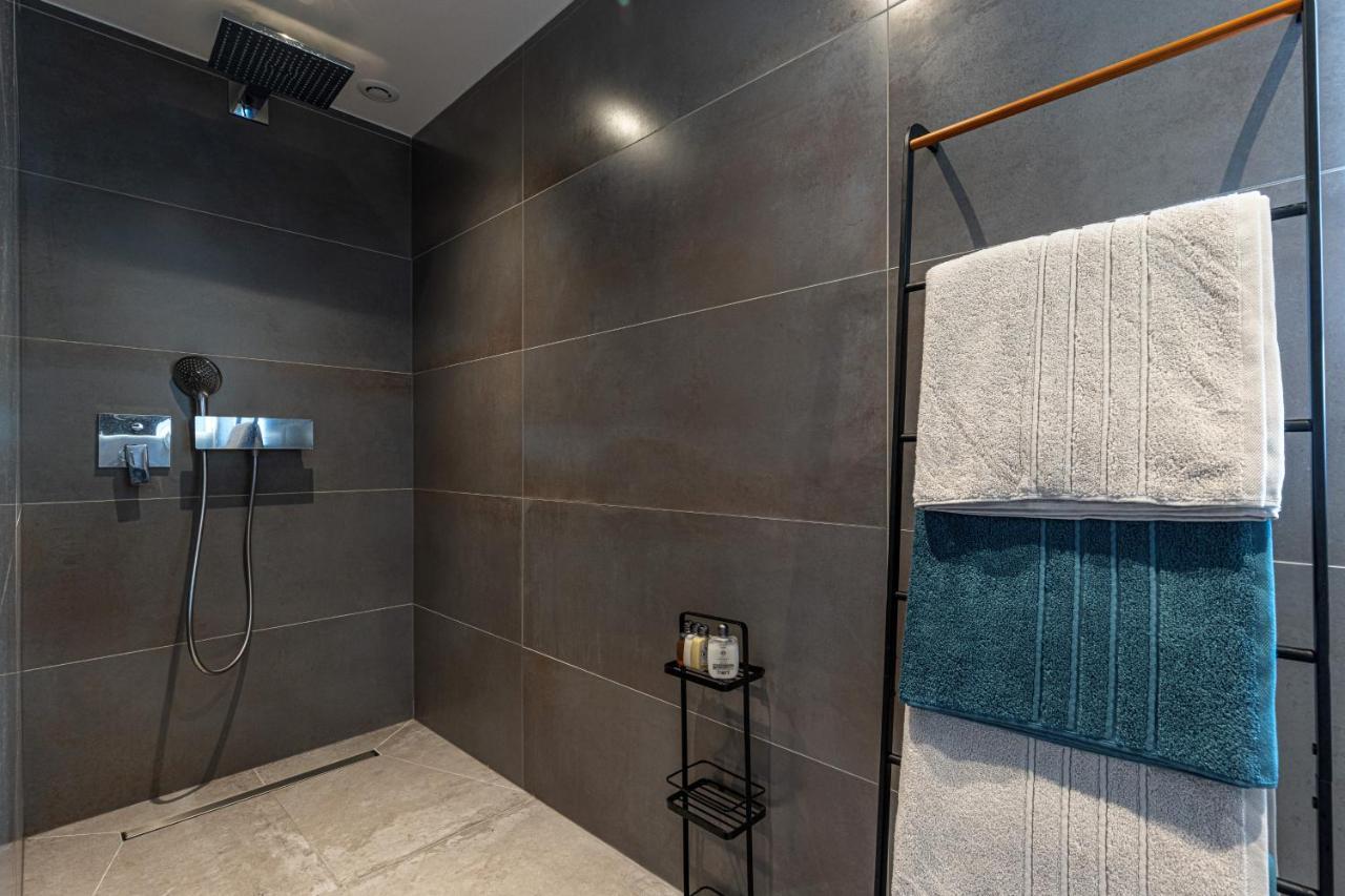 Luxurious Penthouse Rooftop Martinez Croisette Apartment Cannes